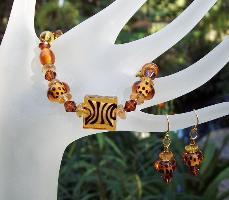 Wild Animals Bracelet & Earring Set